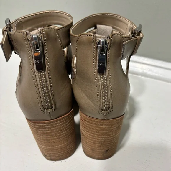 Marc Fisher Gabor Women's Tan Suede Sandals w/ Block Heel-size 6.5 - Picture 8 of 9